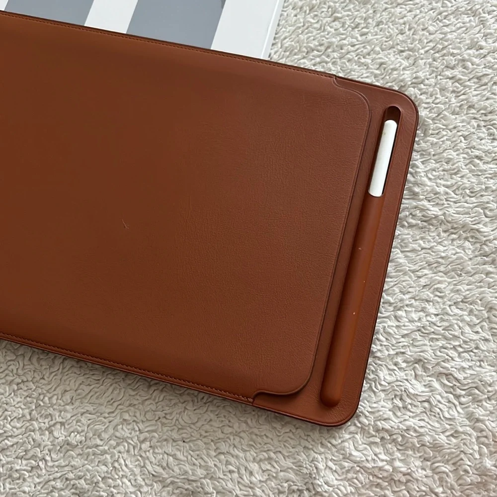 10.5” iPad Pro leather Sleeve in Saddle Brown